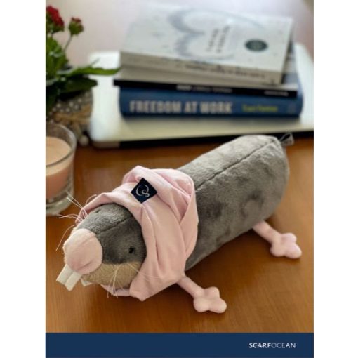 Nyaktámasz Párna Poppy Earth, a Világutazó Földikutya plüssállatka